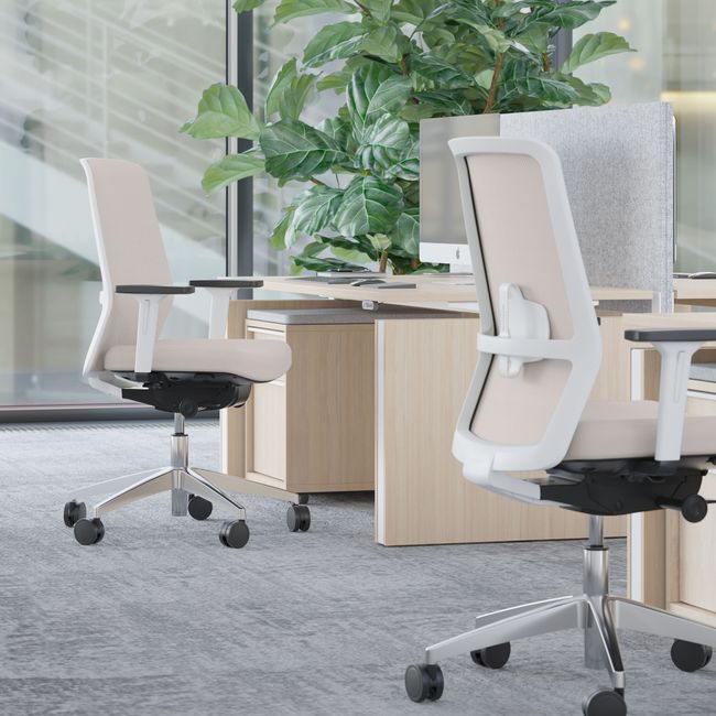 SURF Bürodrehstuhl | Synchronmechanik, 3D-Armlehnen, Cappuchino / Baumwollgrau SURF Bürodrehstuhl | Synchronmechanik, 3D-Armlehnen, Cappuchino / Baumwollgrau
