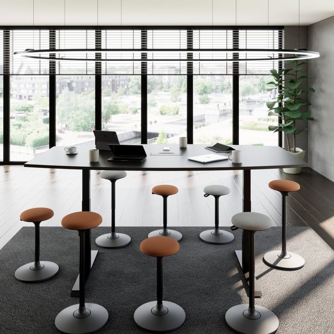 DRIVE 2-Motoren-Konferenztisch | Bootsform, 1800 - 2400 mm (6 - 10 Personen), elektrisch höhenverstellbar, Kabelklappe optional, Anthrazit