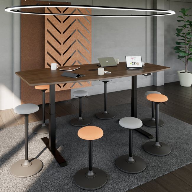DRIVE 2-Motoren-Konferenztisch | Bootsform, 1800 - 2400 mm (6 - 10 Personen), elektrisch höhenverstellbar, Kabelklappe optional, Nussbaum
