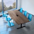 T-EASY Konferenztisch | Bootsform, 1800 - 2400 mm (6 - 10 Personen), Kabelklappe optional, Nussbaum
